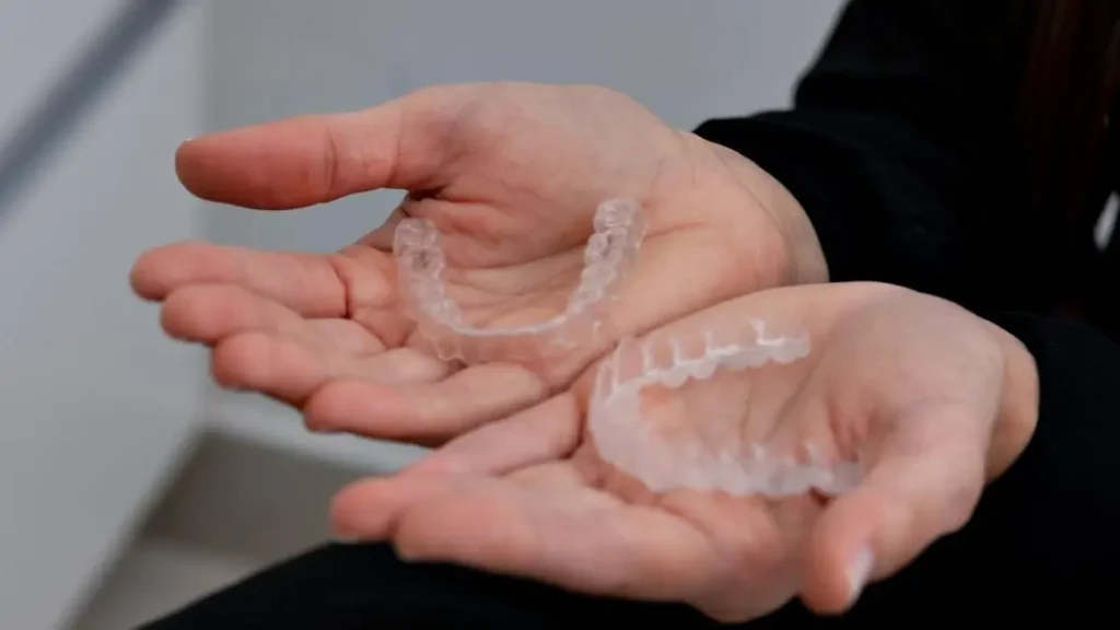 Ceramic Braces vs Invisalign: Which Is Right for You?