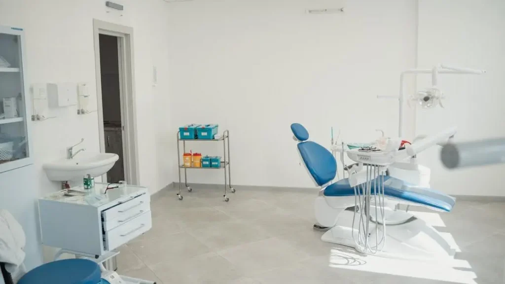 How to Evaluate Dental Clinics for Emergency Services